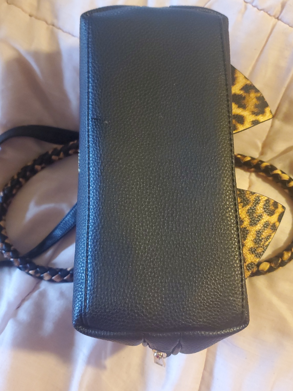 Crossi Crossbody Bag Leopard Bow - Picture 9 of 13